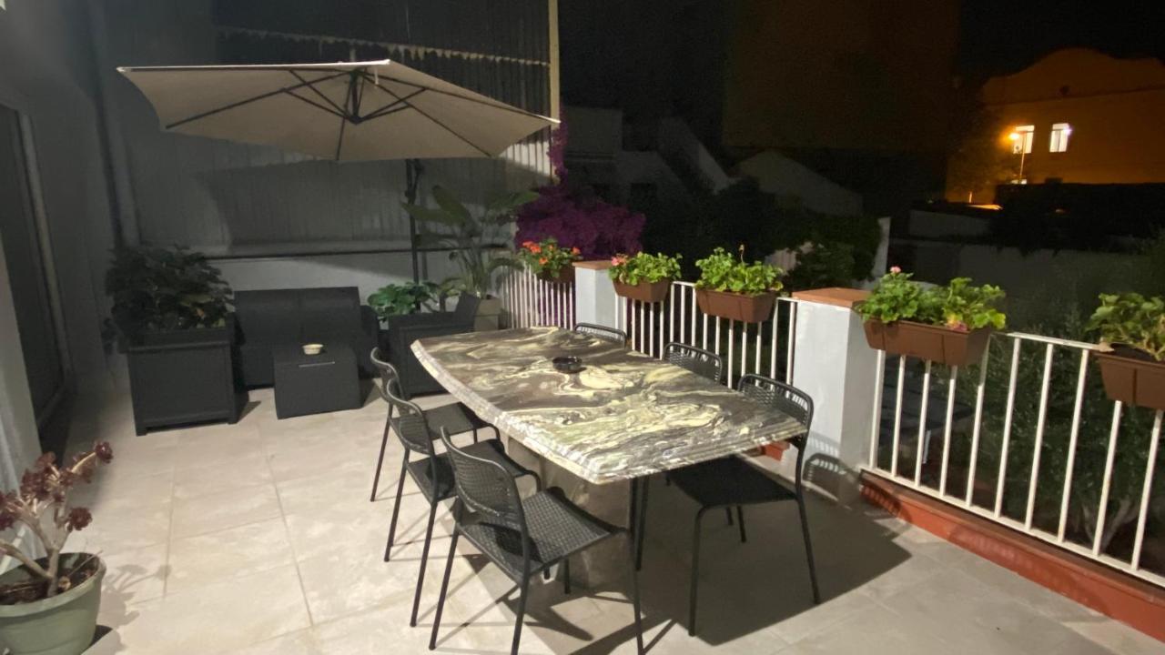 Apartamentos Playa Badalona Exteriér fotografie
